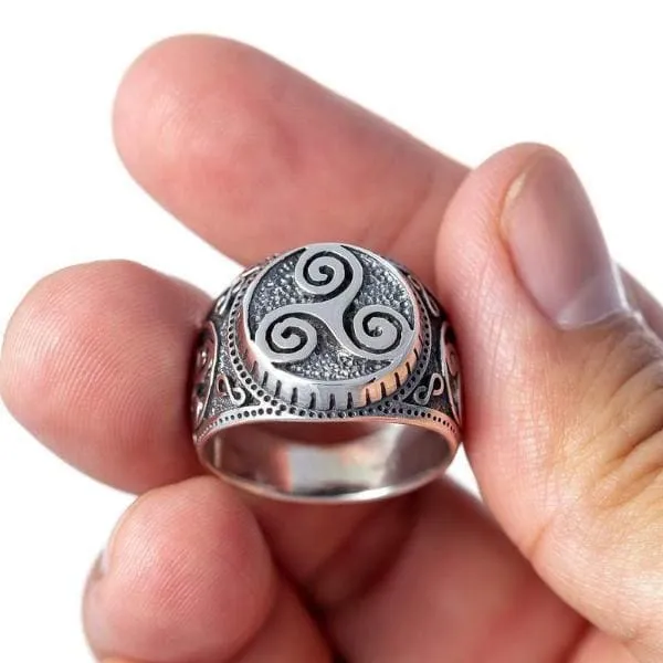 925 Sterling Silver Triskelion Ring