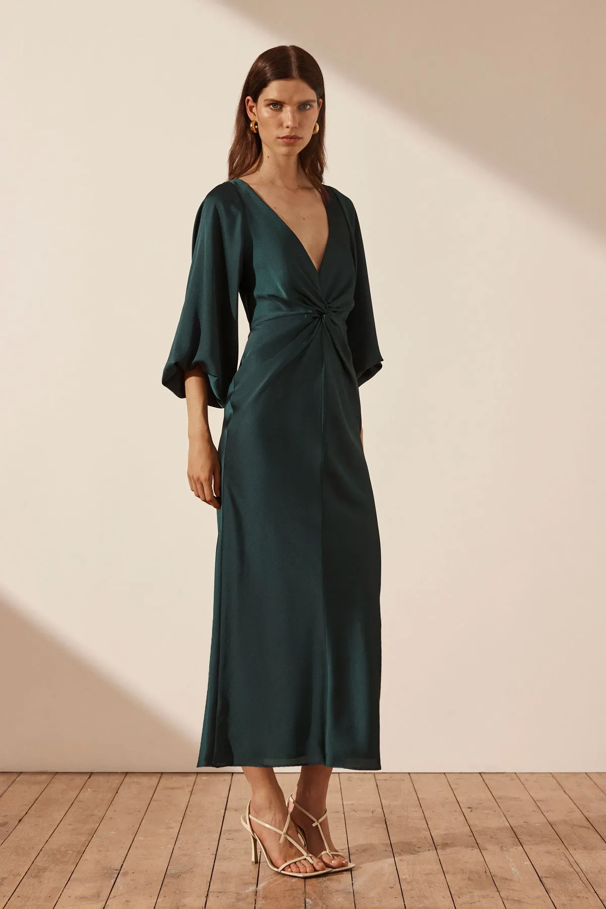 LUXE BALLOON SLEEVE KNOT FRONT MIDI DRESS - EMERALD